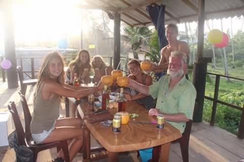 Sunset Surfing Beach Resort Матара Экстерьер фото