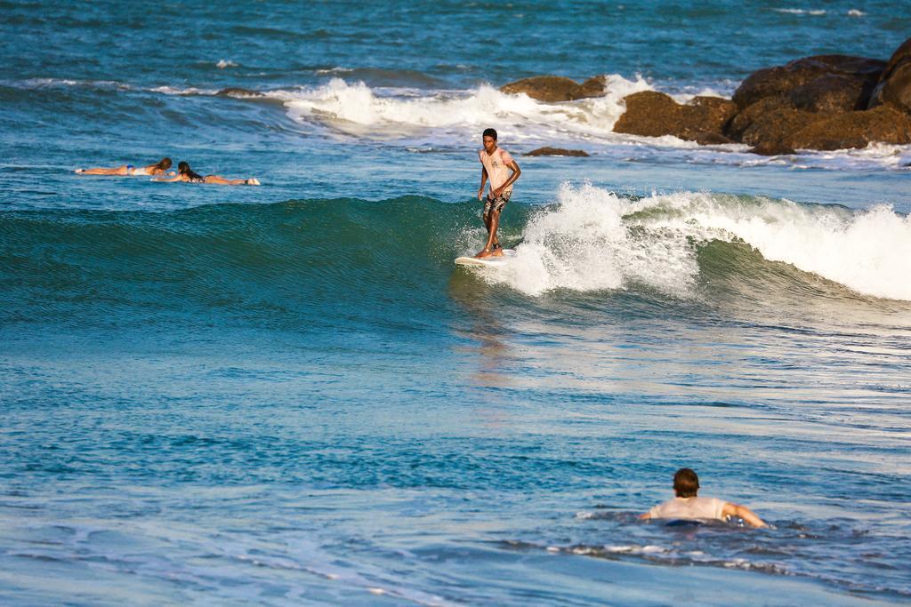 Sunset Surfing Beach Resort Матара Экстерьер фото